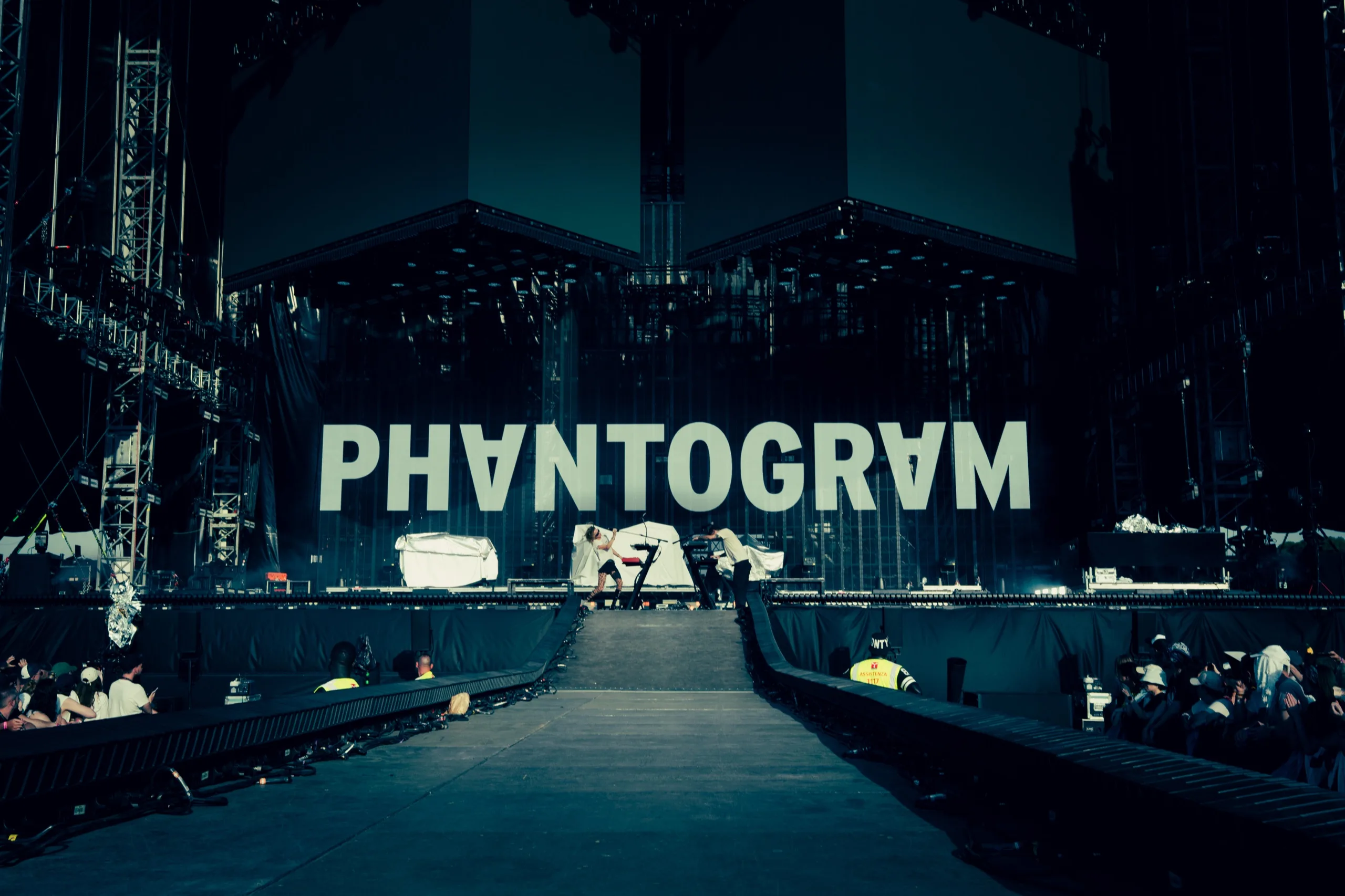 PHANTOGRAM // 04